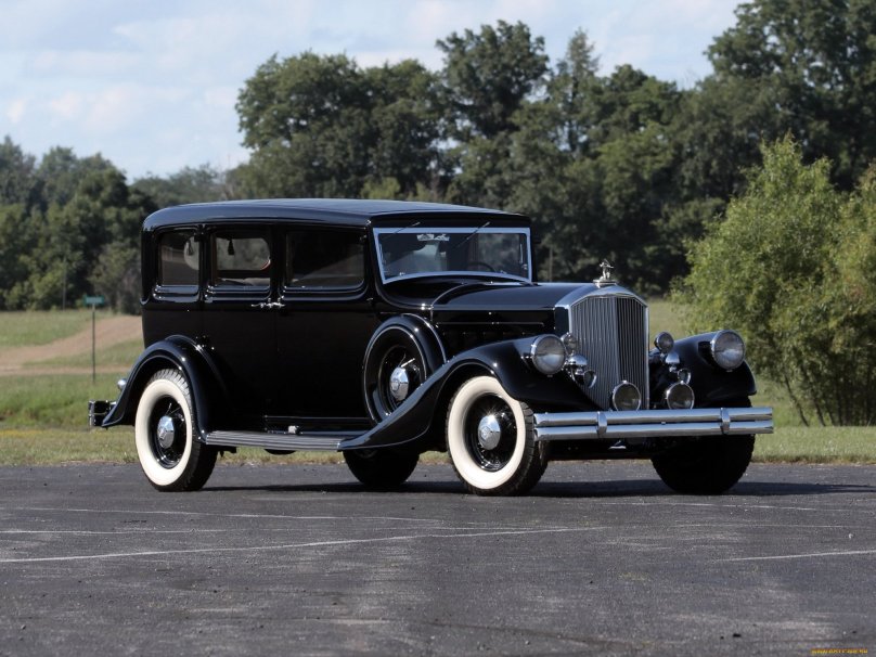 Pierce arrow sedan 1933