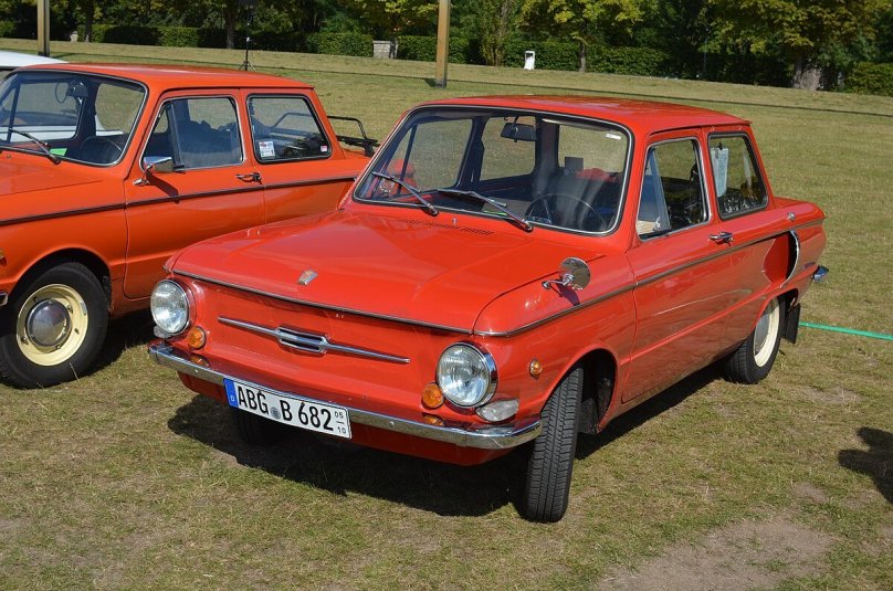 ЗАЗ 968 коралловый