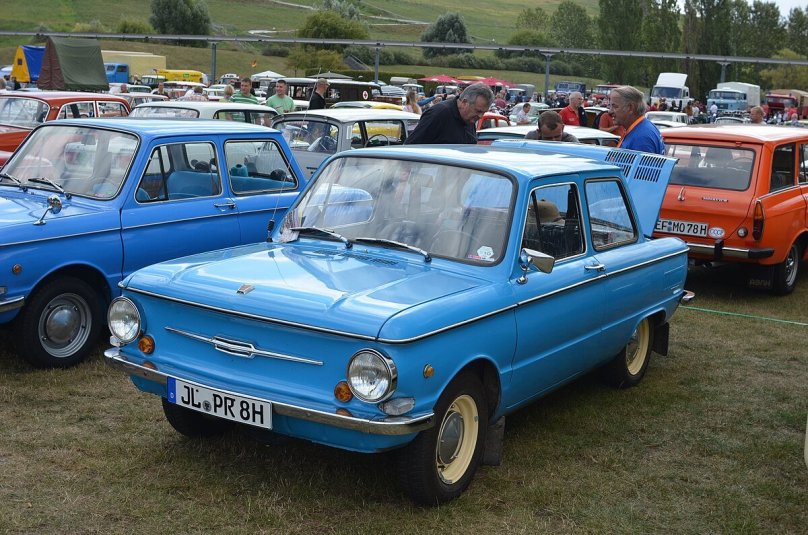 ЗАЗ 968м васильковый