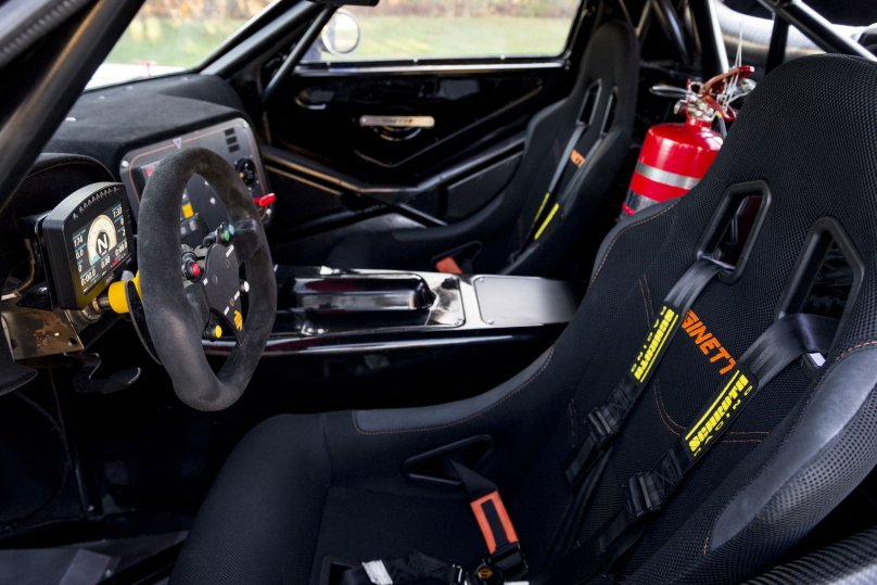 2010 Ginetta g40 - 135 л.с. черная