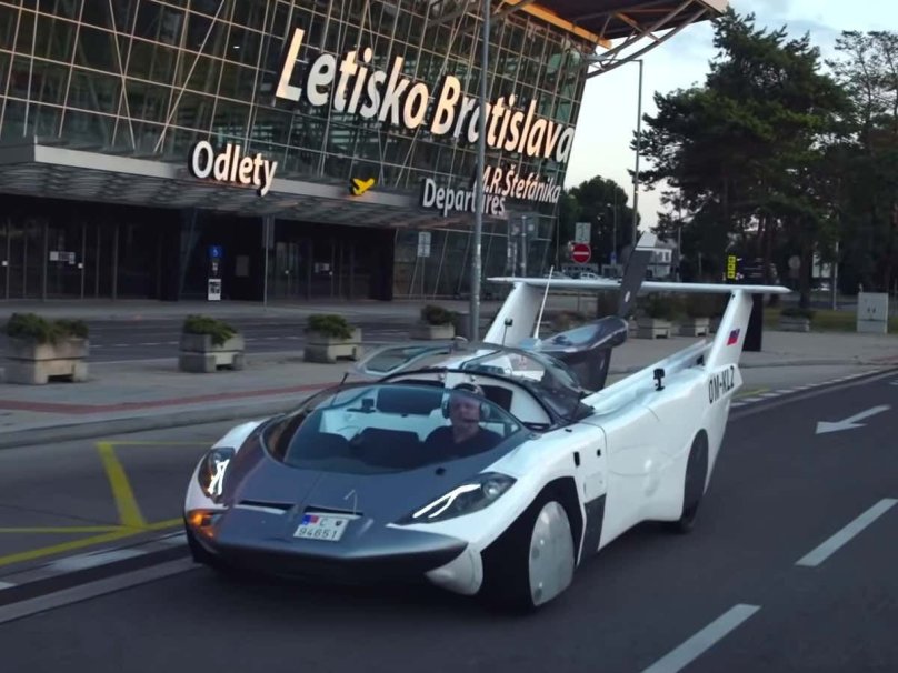 Летающий автомобиль 2021