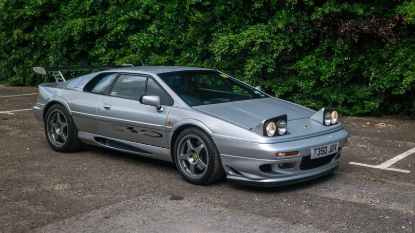 Lotus Esprit Sport 350