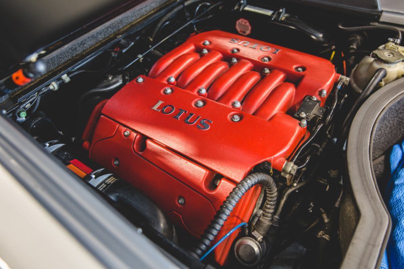 Двигатель Лотус Эсприт