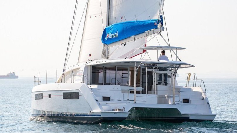 Катамаран Isla 40