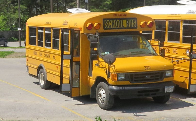 ПАЗ 32054 школьный автобус