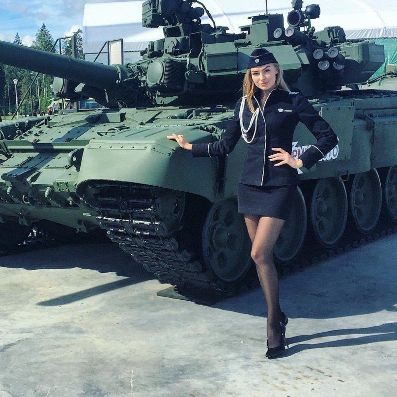 Оксана Шевченко танкистка