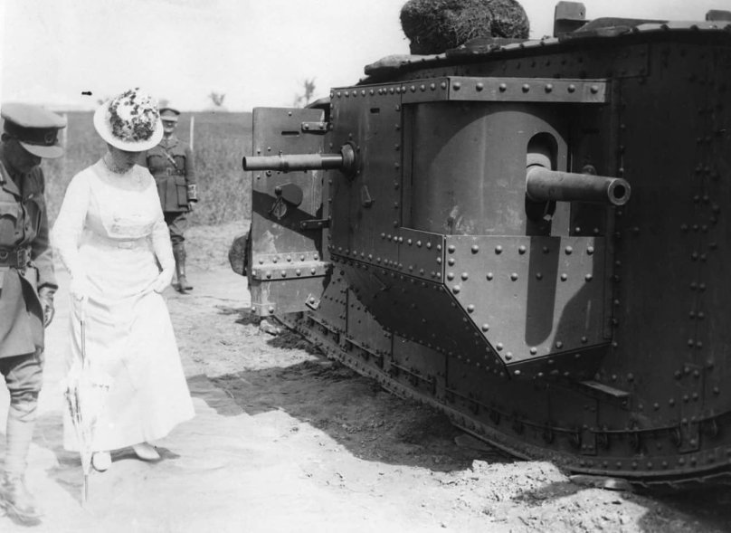 Британские танкисты пьют чай