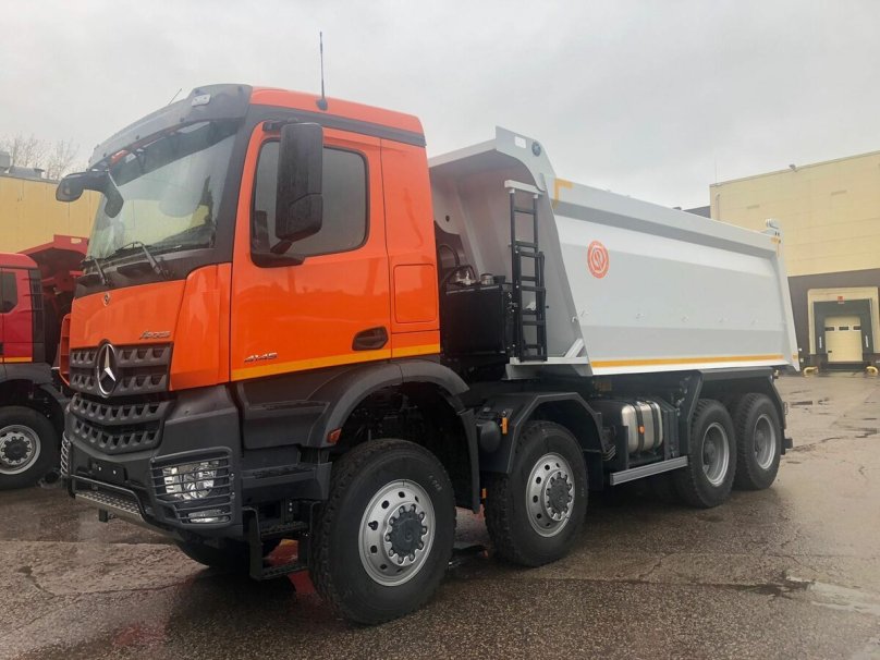 Mercedes Arocs 3345 AK