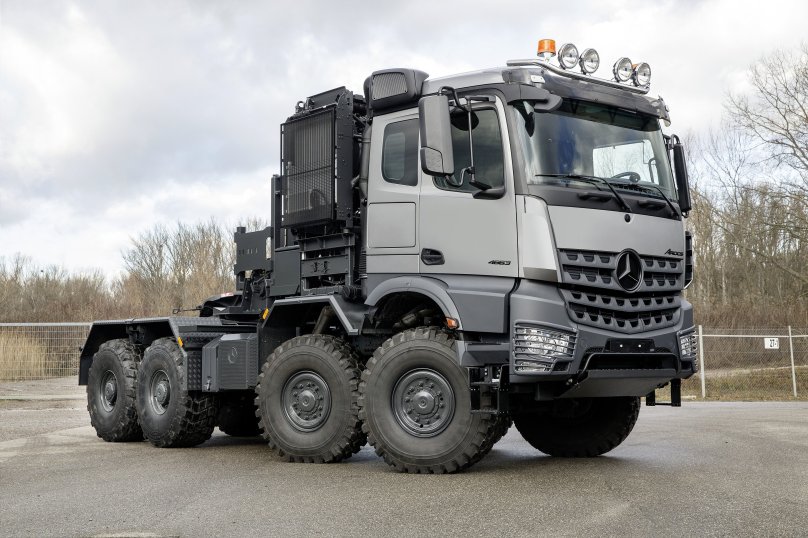 Mercedes Arocs 8x8