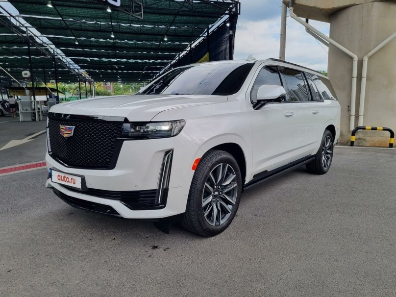 Кадиллак Эскалейд 2022 белый