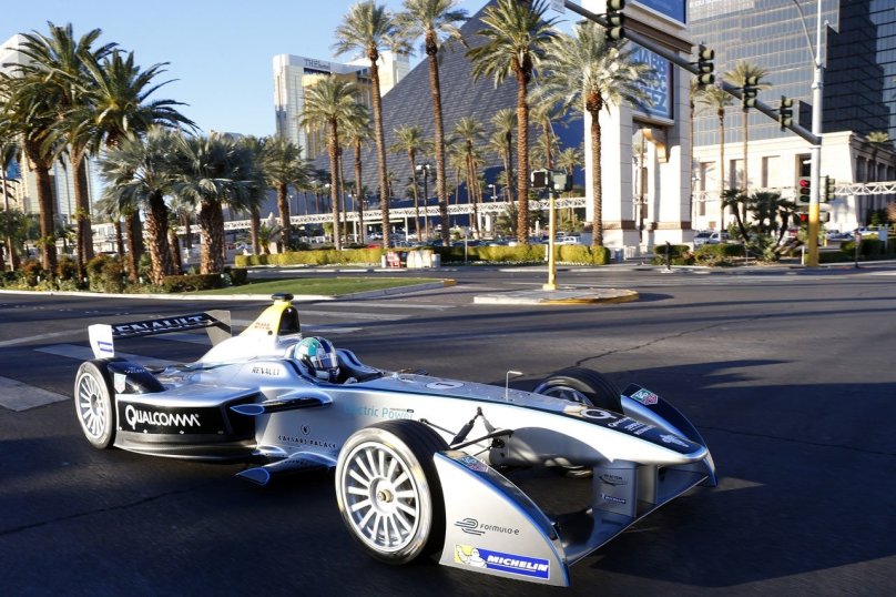 Презентация формулы 1 в Лас-Вегасе