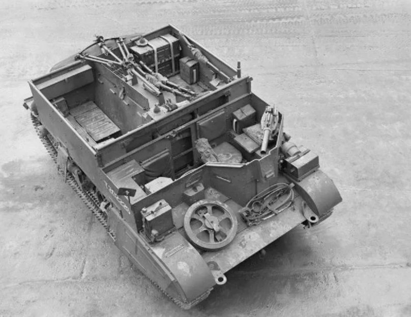 Универсал Кэрриер бронетранспортер