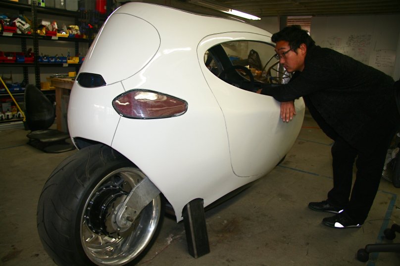 Двухколесный автомобиль