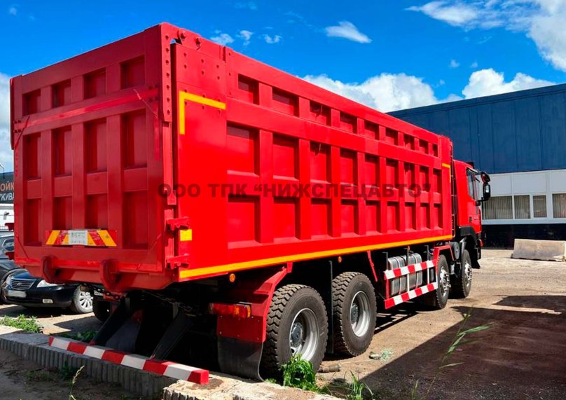 Самосвалы из Китая