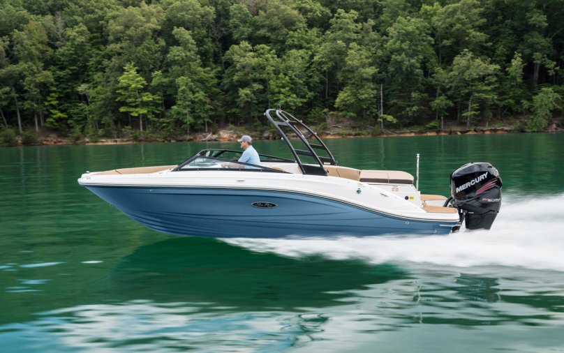 Катер Сеа Рей 230