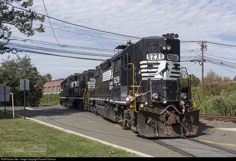 Тепловоз EMD gp9