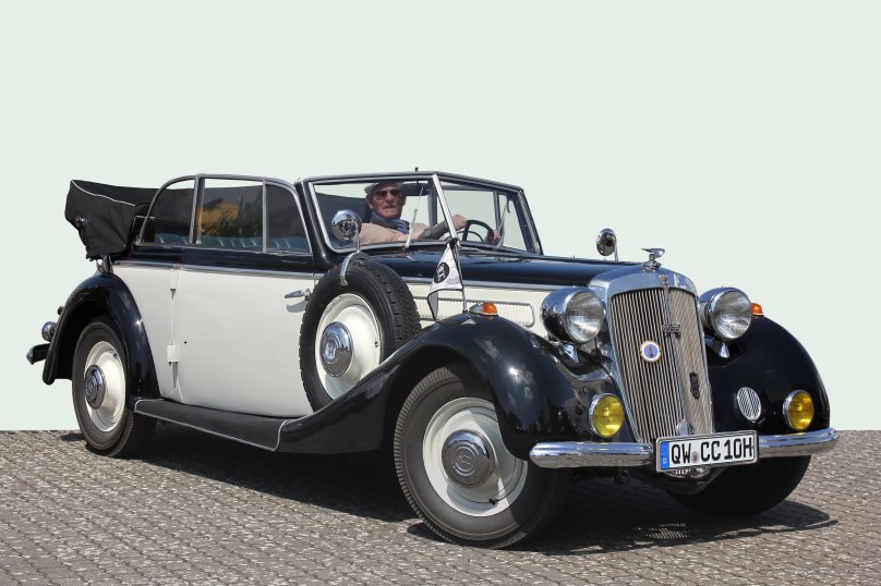 Автомобиль Хорьх 830