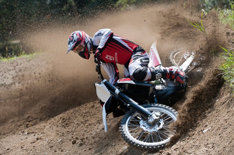 Хускварна кроссовый мотоцикл старые