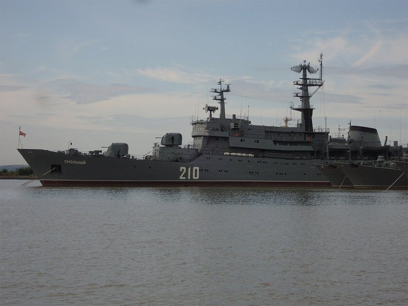 Смольный 210 корабль