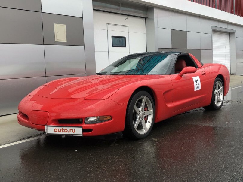 Chevrolet Corvette c5 Red