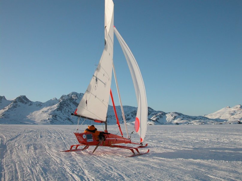 Парусные сани буер