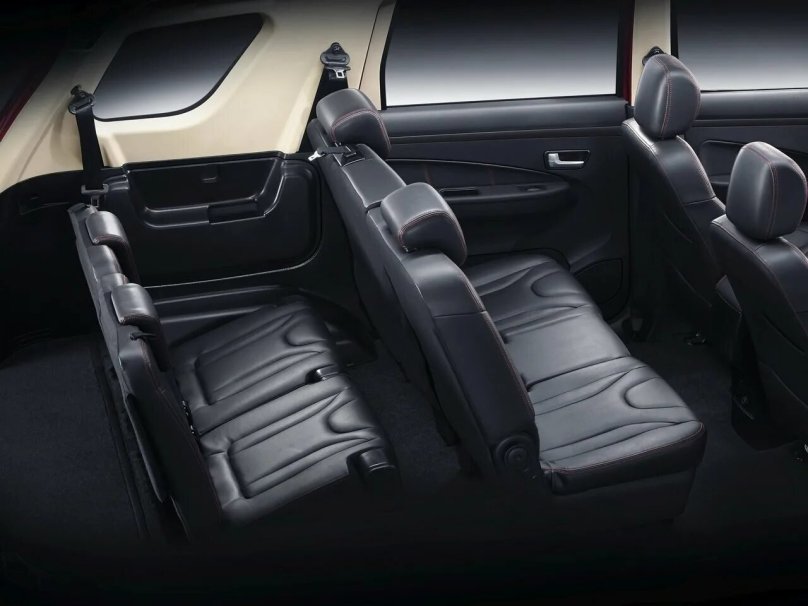 Донг Фенг 580 салон