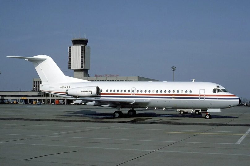 Фоккер 28 самолет