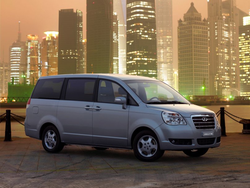 Минивэн внедорожник