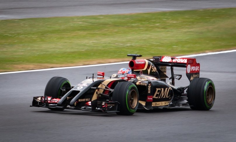 Эстебан окон Lotus e22