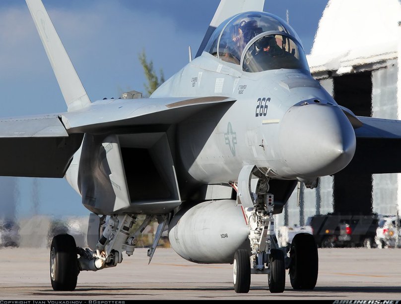 MCDONNELL Douglas f/a-18 Hornet aim-120