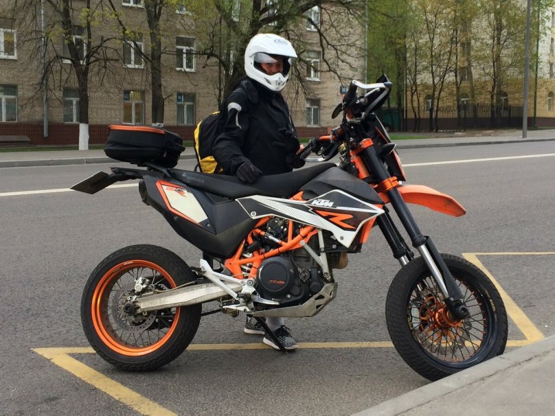 Мотард КТМ 690