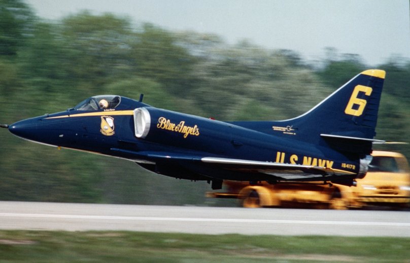 Douglas a-4f Skyhawk Blue Angels