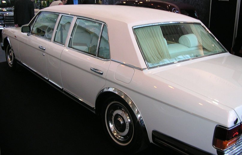 Роллс Ройс Сильвер спирит