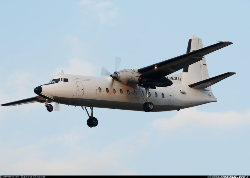 Самолет Фоккер f-27 400