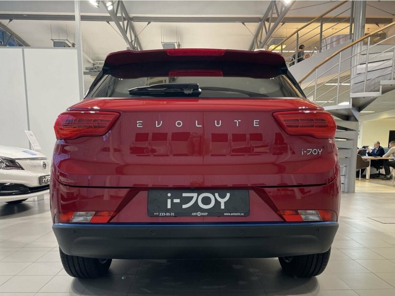 Машина 2023 года новая