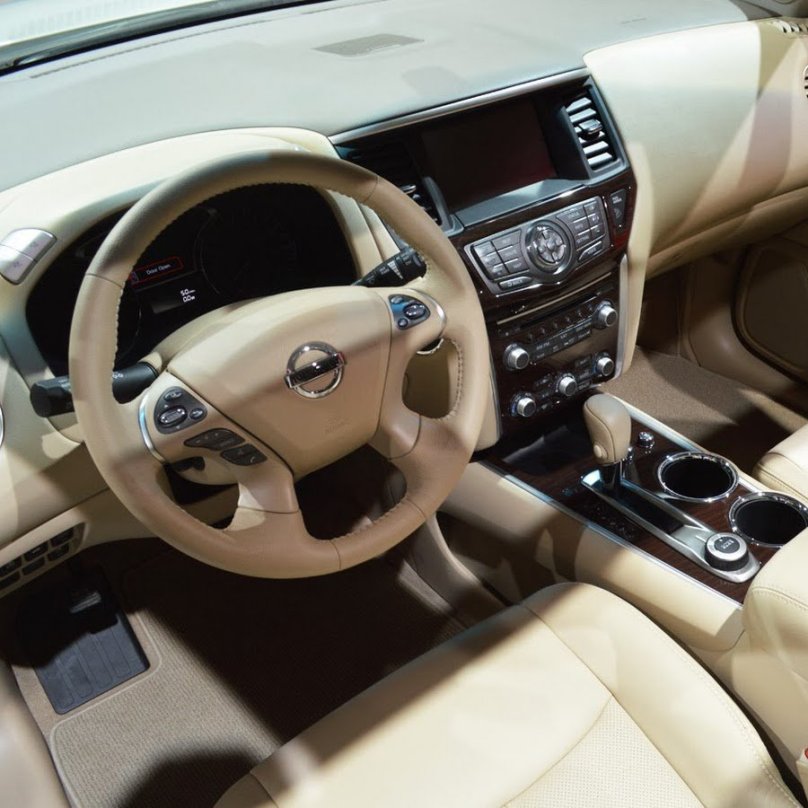 Nissan Pathfinder 2014