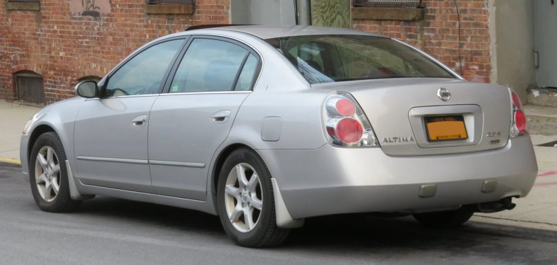 Ниссан Альтима 2002