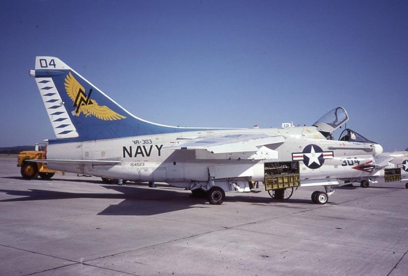 303 Западное крыло