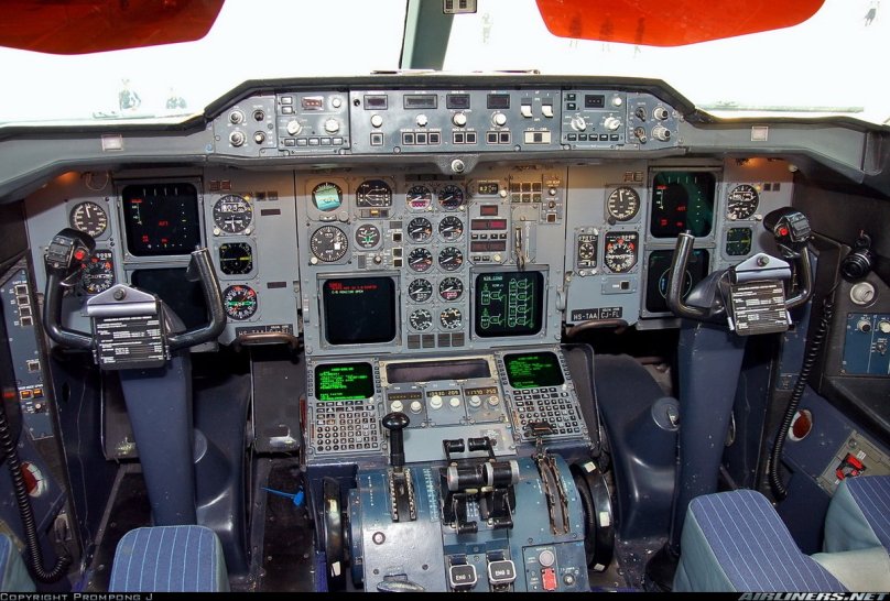 Airbus a300 кабина