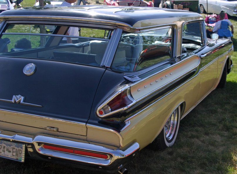 Mercury Commuter Station Wagon 1957