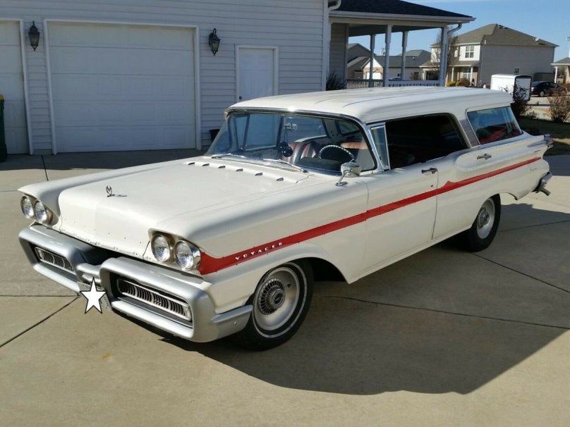 1960 Mercury Voyager Station Wagon _