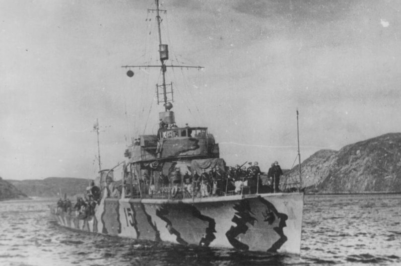 Сторожевой корабль буря 1941