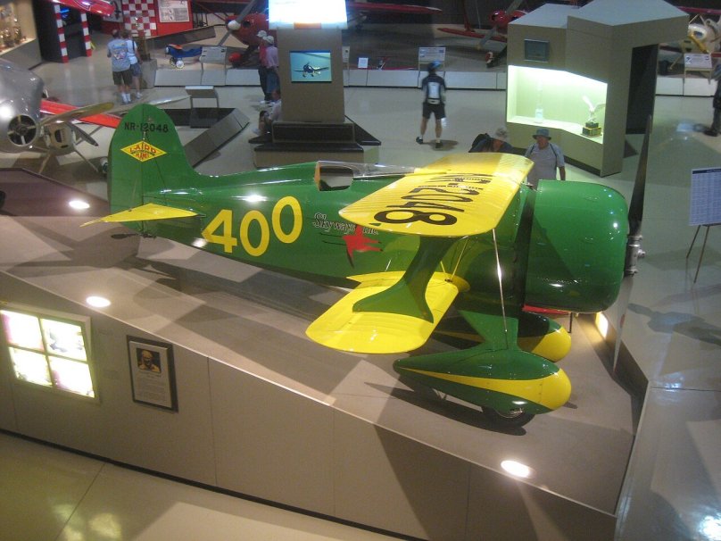 Самолет Laird super solutions