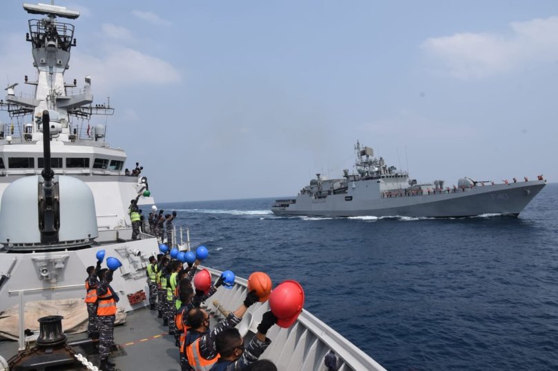 Talwar-class_ins-Talwar-f40