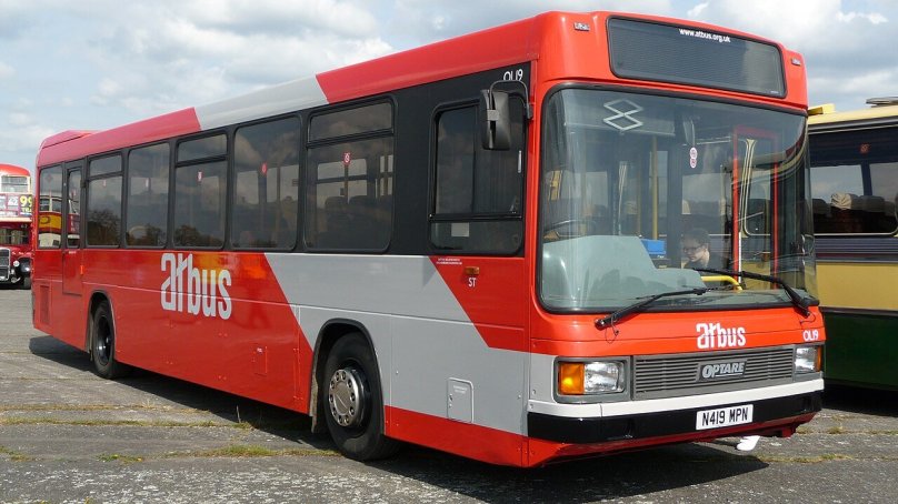 Автобус Optare