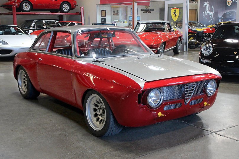 1968 Alfa Romeo 1750 GTV