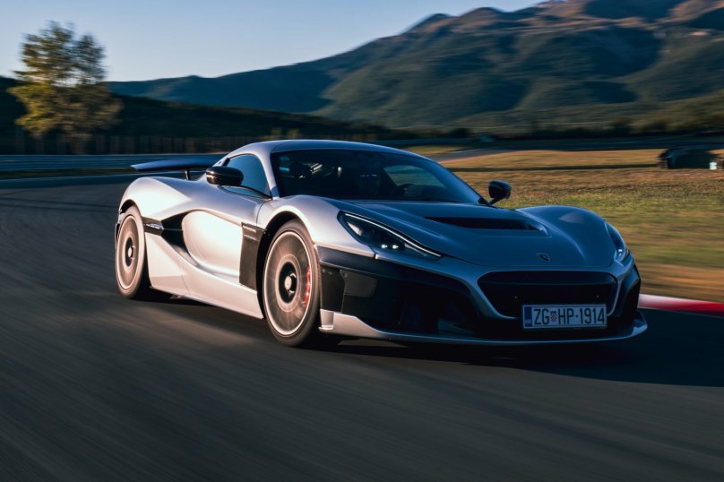 Суперкары 2022