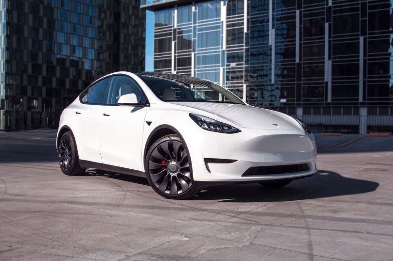 Tesla model y Performance 2021