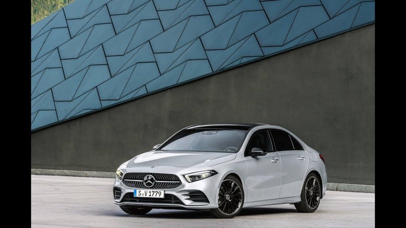 A200 Mercedes-Benz седан