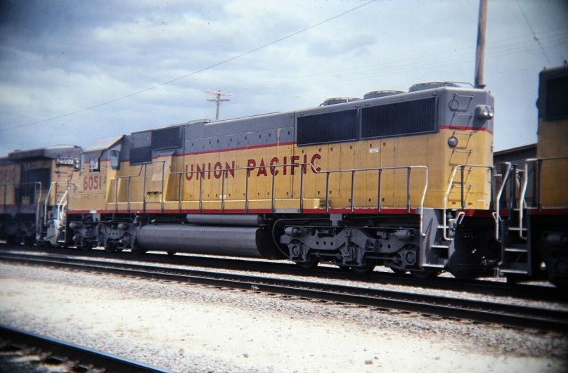 EMD sd60 locomotive 3800